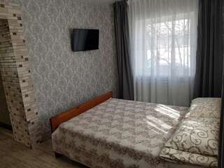 Отель Hotel Nariman Геническ Стандартный двухместный номер с 2 отдельными кроватями-1